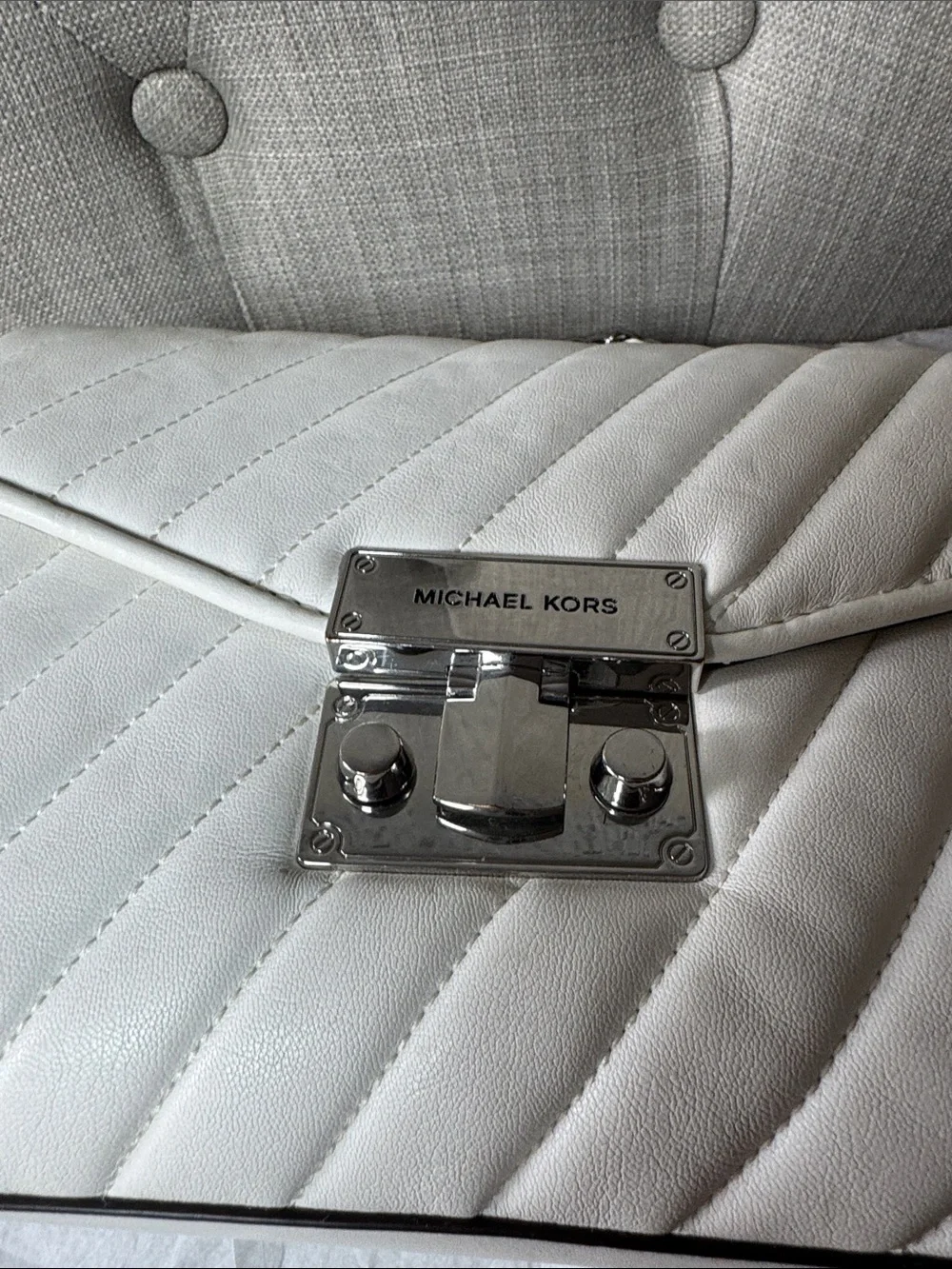 Michael Kors White Quilted Chain Shoulder Bag with Silver Hardware